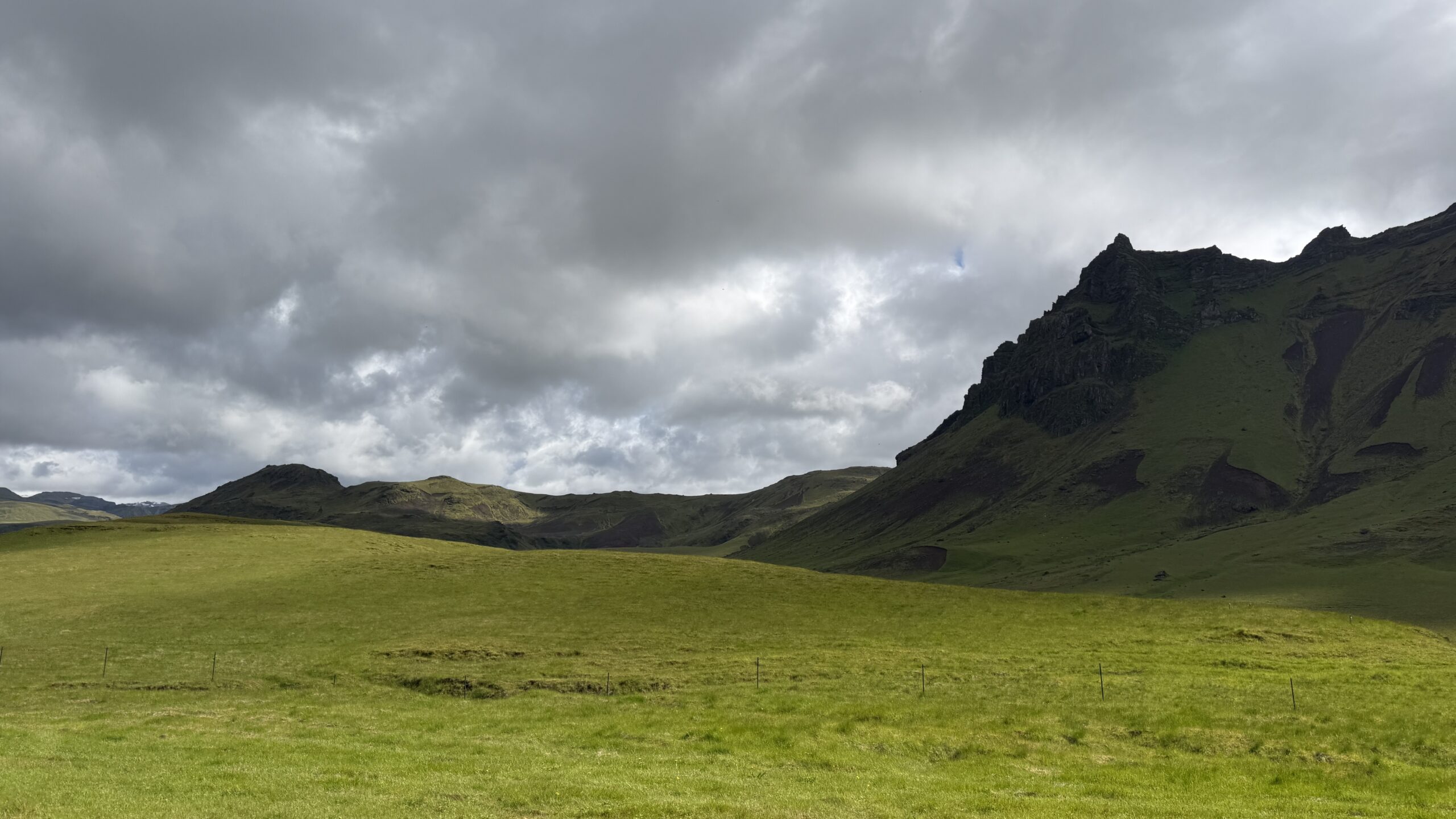 Driving to Sólheimajökull